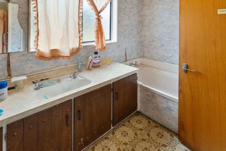 Photo of property in 308a Clayton Road, Pukehangi, Rotorua, 3015