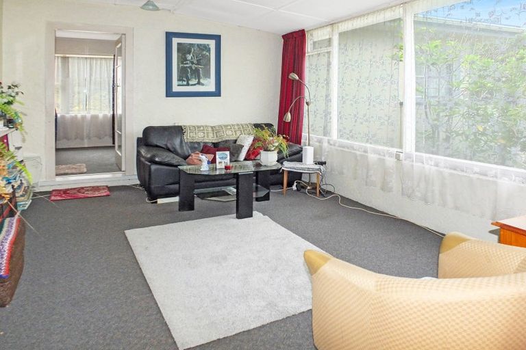 Photo of property in 18 Brown Terrace, Foxton Beach, Foxton, 4815