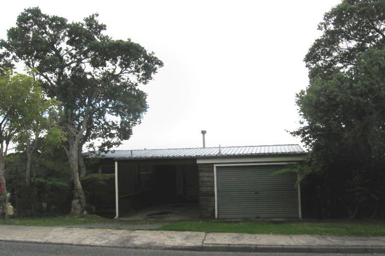 Photo of property in 74 Tanekaha Road, Titirangi, Auckland, 0604
