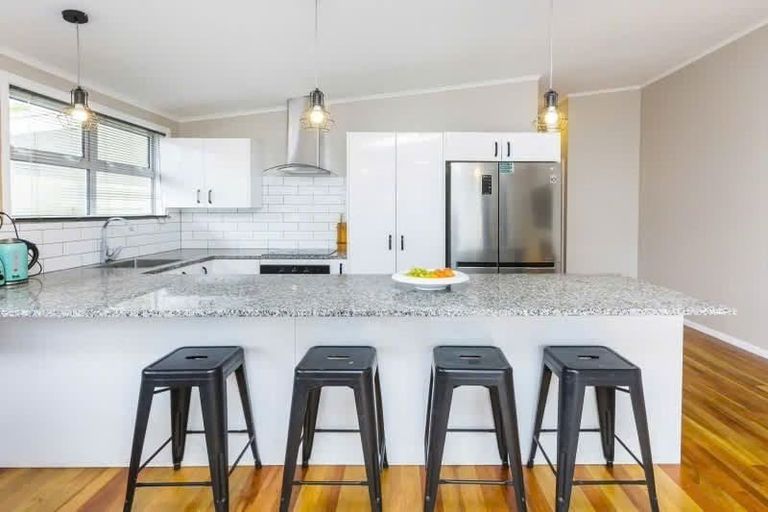 Photo of property in 1/71 Hikurangi Street, Trentham, Upper Hutt, 5018