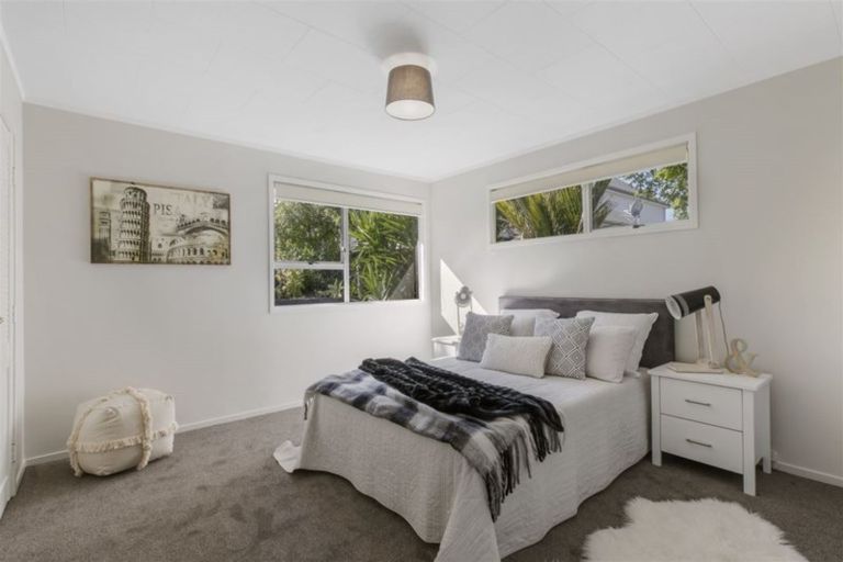 Photo of property in 301 Royal Road, Massey, Auckland, 0614