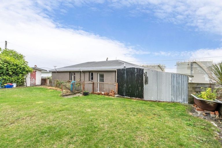 Photo of property in 44 Ocean Beach Road, Bluff, 9814