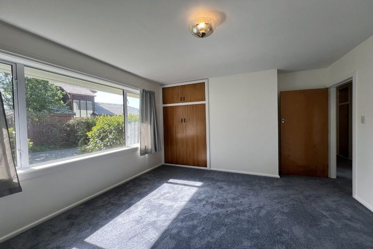Photo of property in 11 Sevenoaks Drive, Bryndwr, Christchurch, 8053