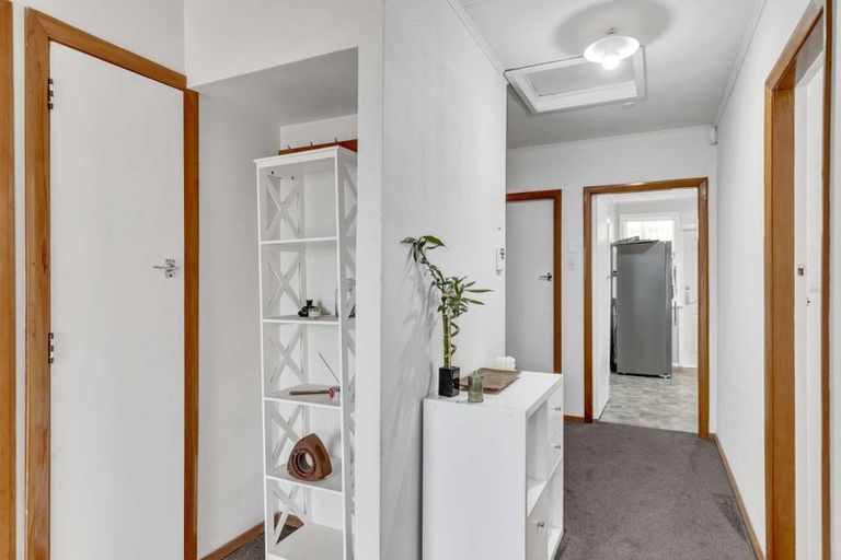 Photo of property in 6 Duncan Place, Highbury, Palmerston North, 4412