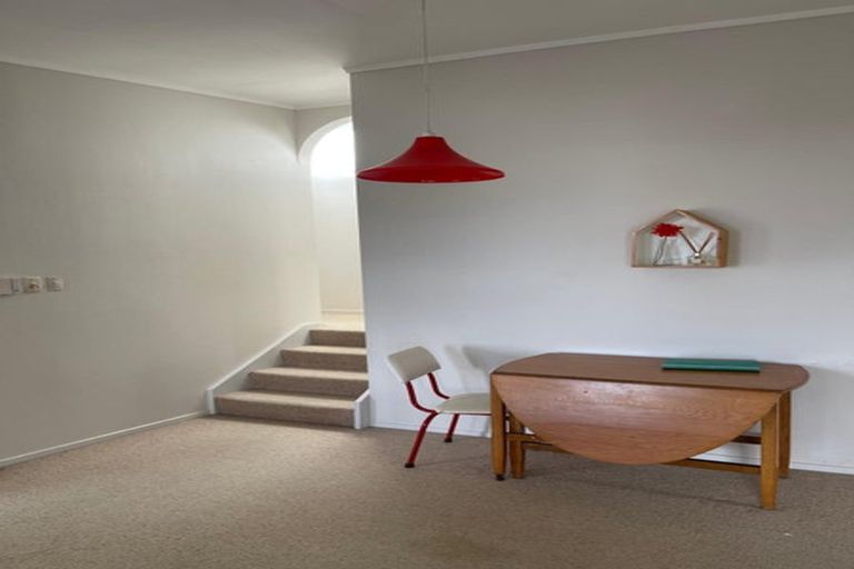 Photo of property in 5 Kate Way, Karori, Wellington, 6012