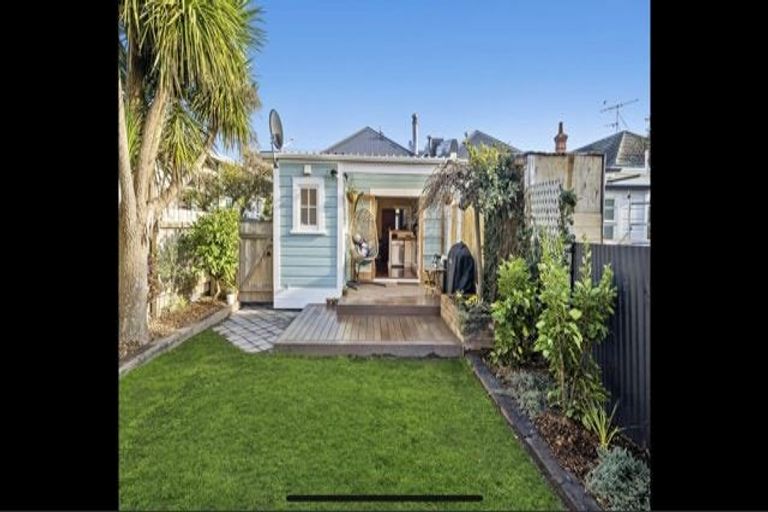 Photo of property in 80 Cuba Street, Petone, Lower Hutt, 5012