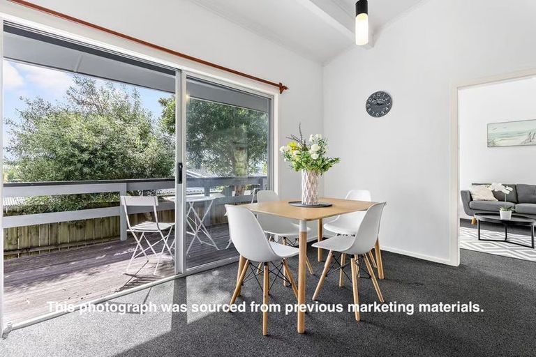 Photo of property in 38 D'oyly Drive, Stanmore Bay, Whangaparaoa, 0932