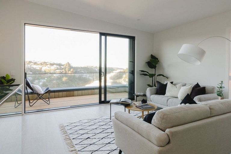 Photo of property in 119 Tiketike Way, Brooklyn, Wellington, 6021