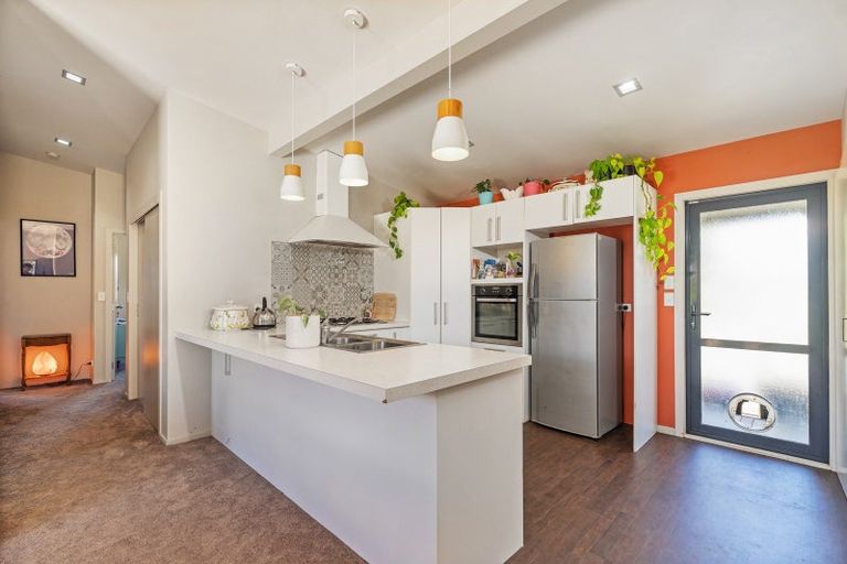 Photo of property in 5 Rena Place, Whitianga, 3510