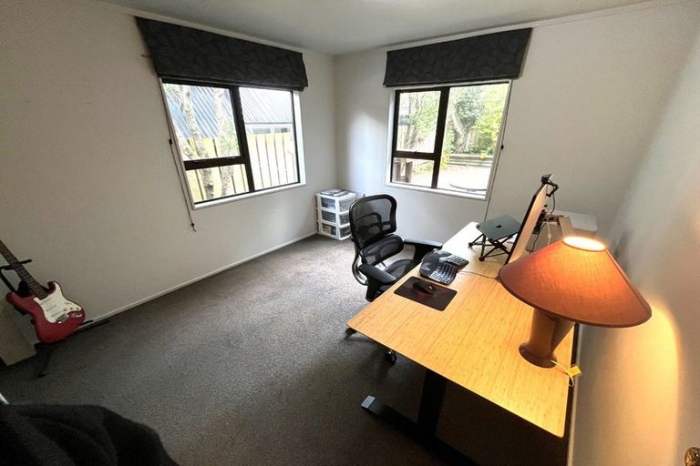 Photo of property in 2/64 Kaikoura Street, Maupuia, Wellington, 6022