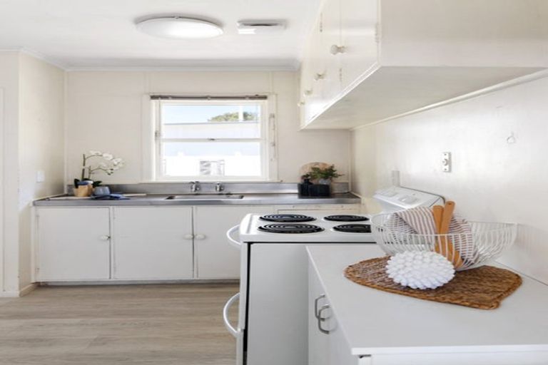 Photo of property in 219a Otumoetai Road, Otumoetai, Tauranga, 3110