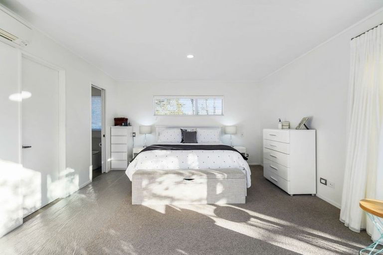 Photo of property in 26 Woodlyn Drive, Karaka, Drury, 2578