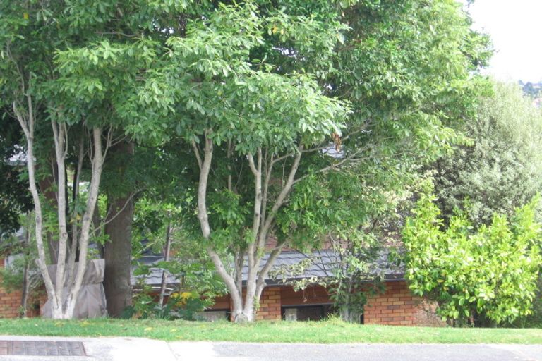 Photo of property in 1/37 Browns Bay Road, Browns Bay, Auckland, 0630