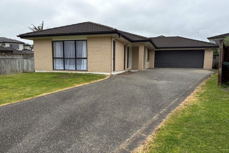 Photo of property in 10 Amapur Place, Flat Bush, Auckland, 2019