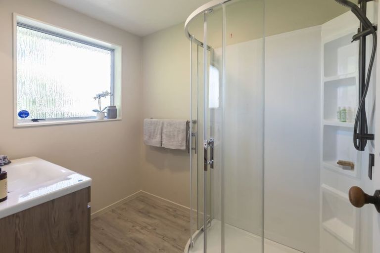 Photo of property in 72 Orrick Crescent, Avondale, Christchurch, 8061