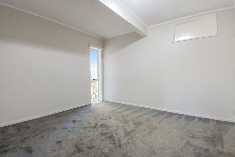 Photo of property in 53 Central Park Drive, Te Atatu South, Auckland, 0610