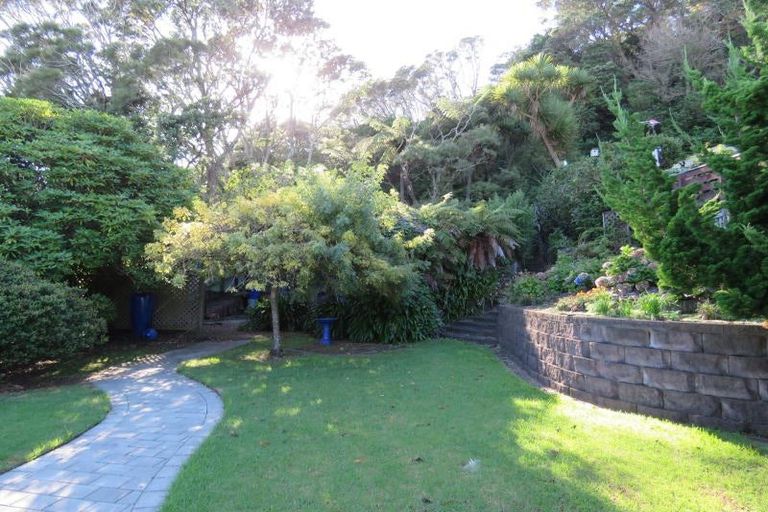 Photo of property in 55 Pioneer Road, Moturoa, New Plymouth, 4310