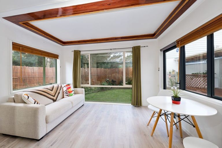 Photo of property in 13 Pyramid Place, Glen Eden, Auckland, 0602