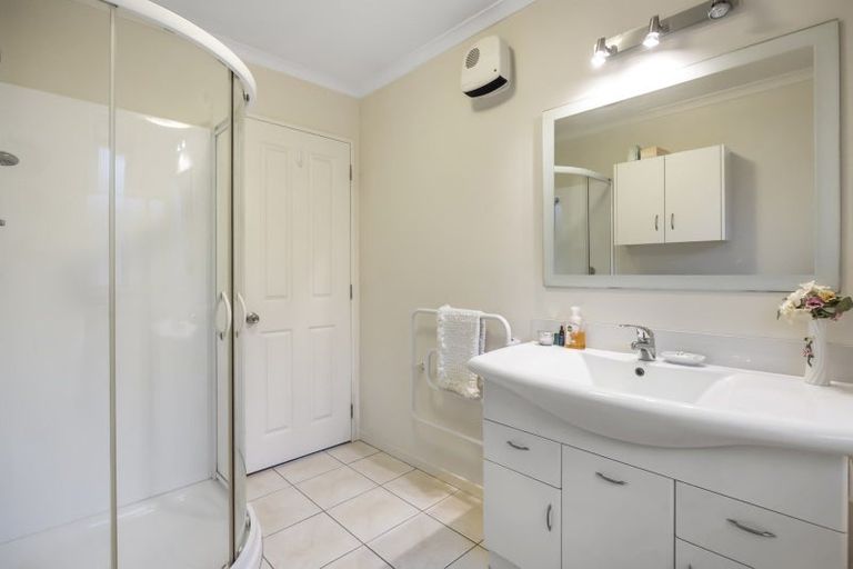 Photo of property in 2/4 Reid Avenue, Mosgiel, 9024