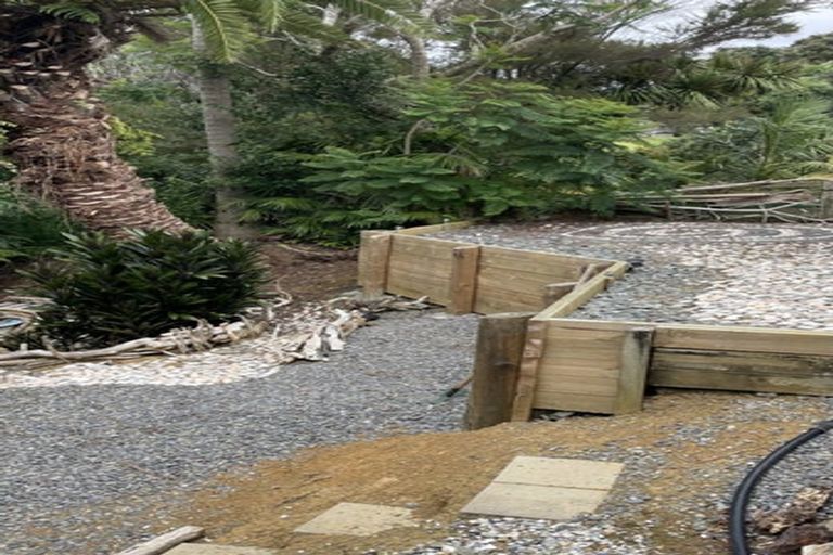 Photo of property in 54 Powells Road, Cable Bay, 0420