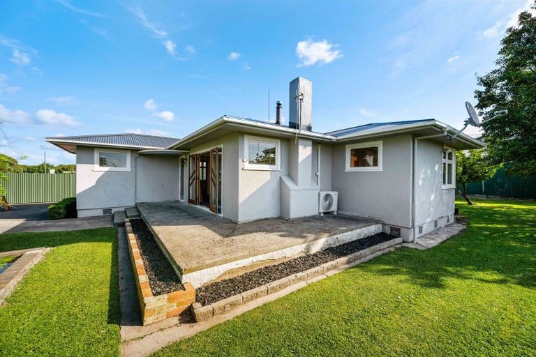Photo of property in 4 Milson Line, Roslyn, Palmerston North, 4414