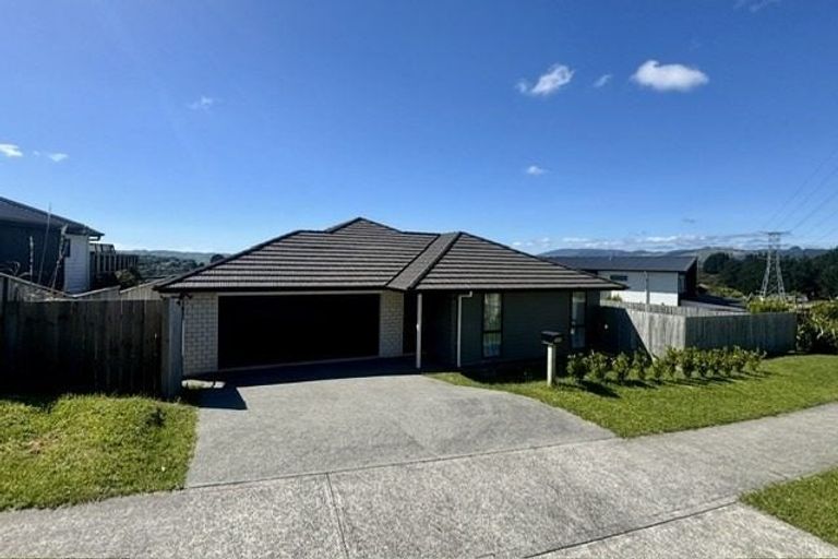 Photo of property in 168 Navigation Drive, Whitby, Porirua, 5024