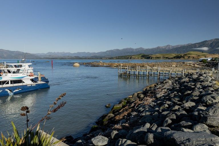 Photo of property in 1 Kotuku Road, South Bay, Kaikoura, 7300