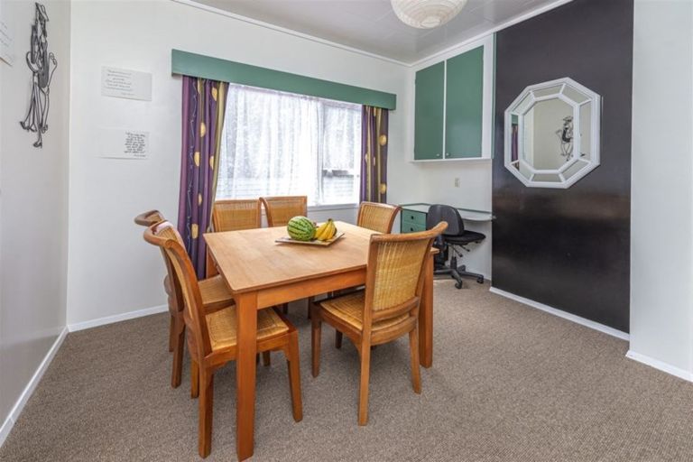 Photo of property in 11 Moore Avenue, Tawhero, Whanganui, 4501