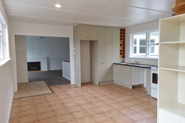 Photo of property in 52 Kipling Street, Johnsonville, Wellington, 6037