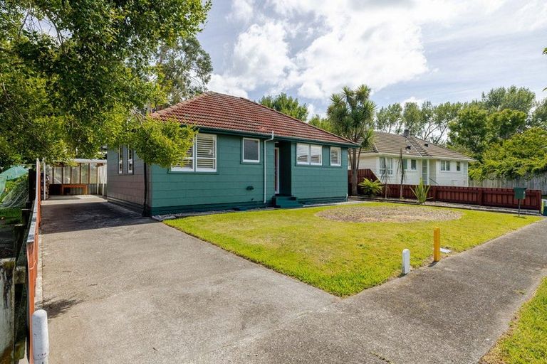 Photo of property in 23 Tilbury Avenue, Hokowhitu, Palmerston North, 4410