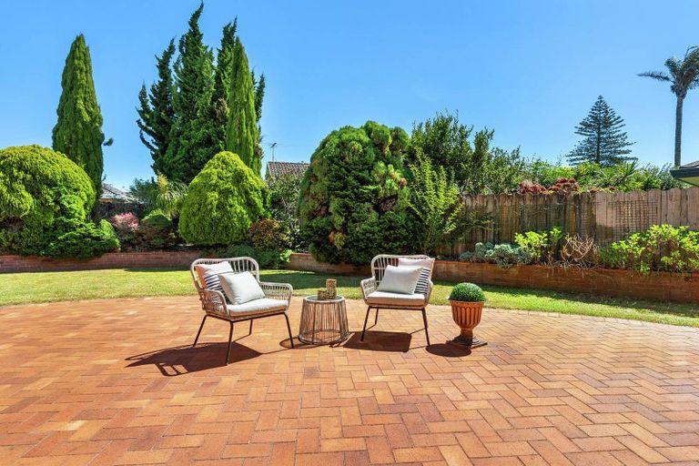 Photo of property in 10 Yarlside Place, Northpark, Auckland, 2013