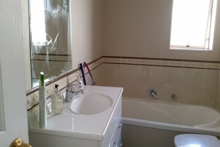 Photo of property in 223 Triangle Road, Massey, Auckland, 0614