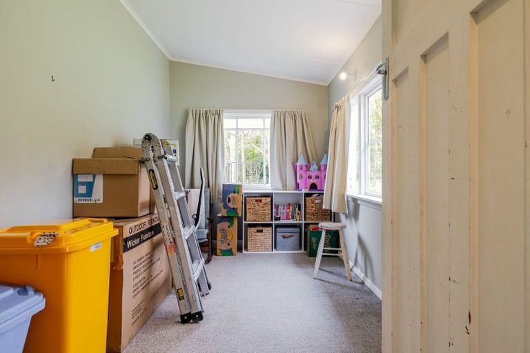 Photo of property in 1074 Tennent Drive, Linton, Palmerston North, 4472