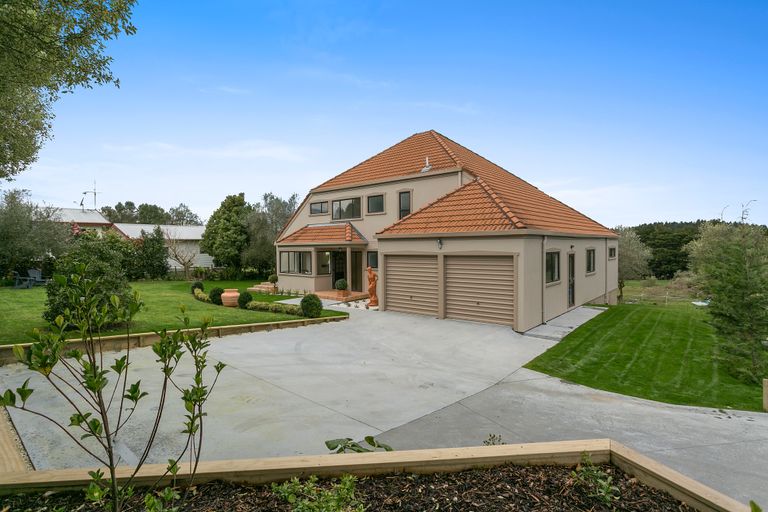 Photo of property in 28 River View Road, Morrinsville, 3300