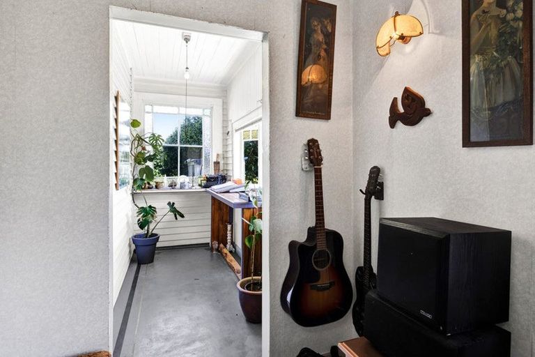 Photo of property in 9 Bridger Place, Eltham, 4322