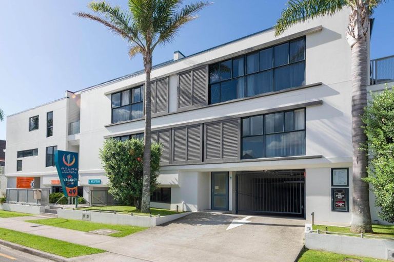 Photo of property in Atlas Apartments, 49 Maunganui Road, Mount Maunganui, 3116