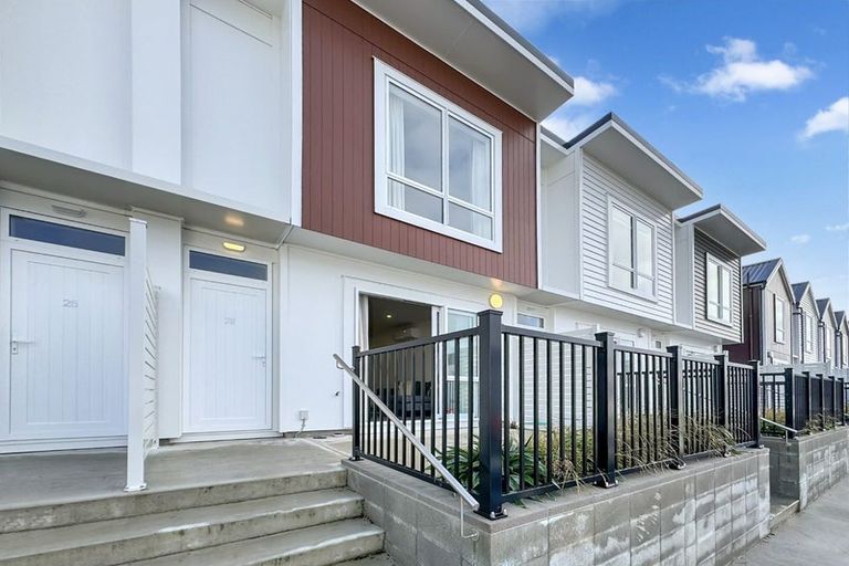 Photo of property in 29/30 Adventure Drive, Whitby, Porirua, 5024