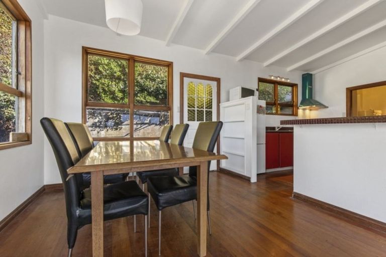 Photo of property in 23d Maida Vale Road, Roseneath, Wellington, 6011