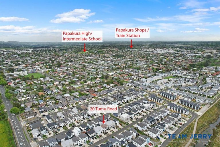 Photo of property in 69 Whare Kauri Road, Papakura, 2110