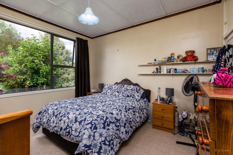 Photo of property in 70 Rhodes Street, Waimate, 7924