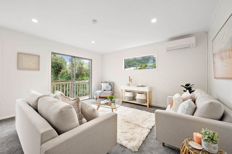 Photo of property in 39 Delhi Crescent, Khandallah, Wellington, 6035