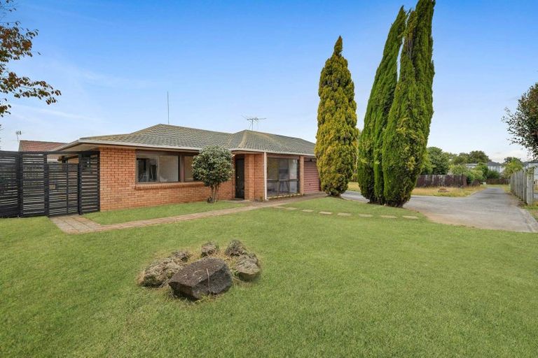 Photo of property in 64b Sunderlands Road, Half Moon Bay, Auckland, 2012