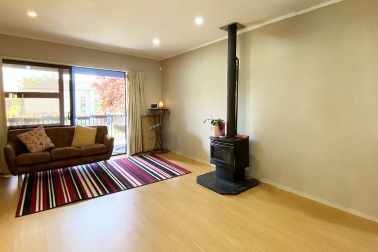 Photo of property in 33 Dianne Louise Drive, Half Moon Bay, Auckland, 2012