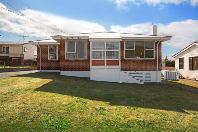 Photo of property in 45 Piko Street, Titahi Bay, Porirua, 5022