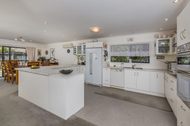 Photo of property in 2 Mako Street, Taupo Bay, Mangonui, 0494