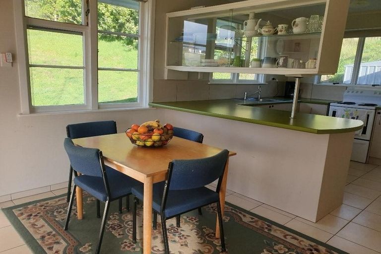 Photo of property in 15 Norfolk Street, Patea, 4520