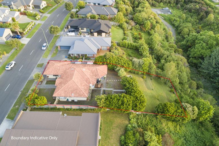 Photo of property in 146 Ruapehu Drive, Fitzherbert, Palmerston North, 4410