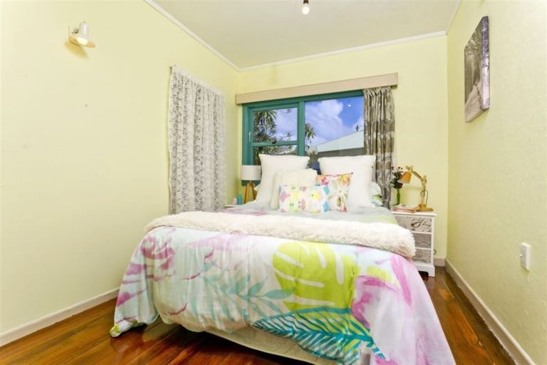 Photo of property in 1/40 Nile Road, Milford, Auckland, 0620