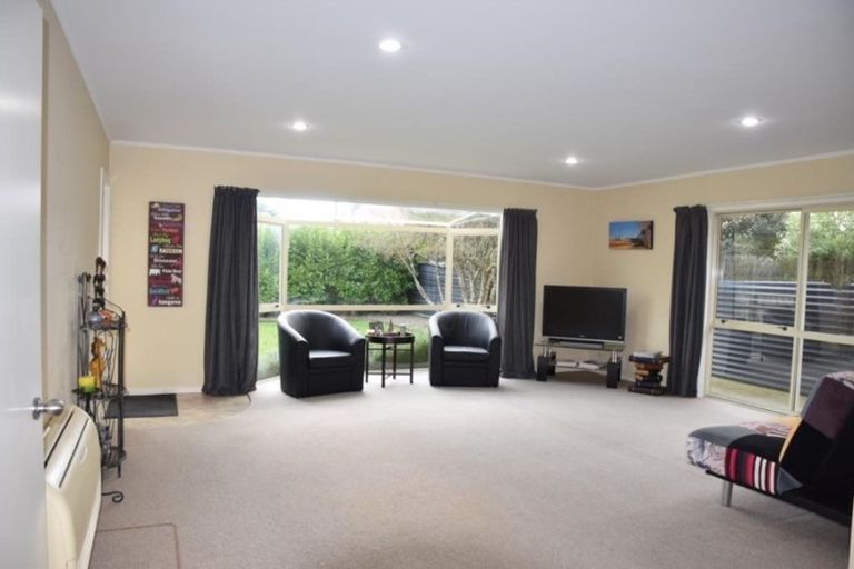 Photo of property in 35-37 Moa Street, Waikiwi, Invercargill, 9810