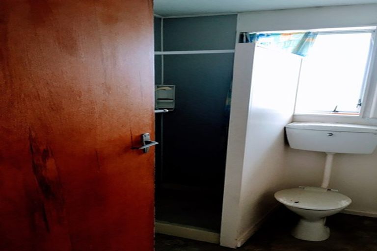 Photo of property in 2/22 Cadogan Street, Sydenham, Christchurch, 8023